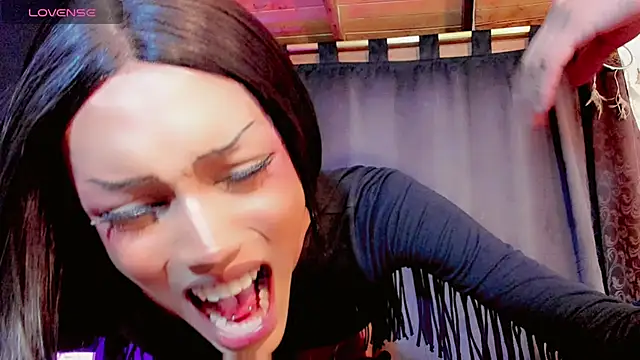 a rich fuck - video van VIENNABR_S7 cam-model