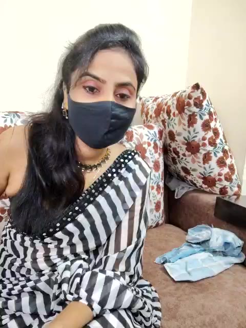 [28 Sep 21:00] Private Show - فيديو من Indian_wife_mona_ موديل الكام