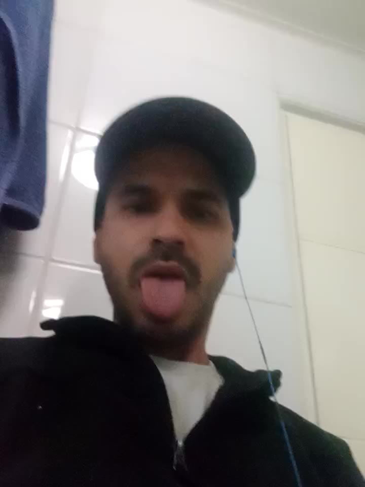 Masturbándome en mi trabajo