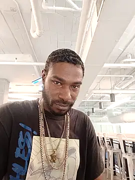 Me out!!! - video của người mẫu cam Mcoleman4642