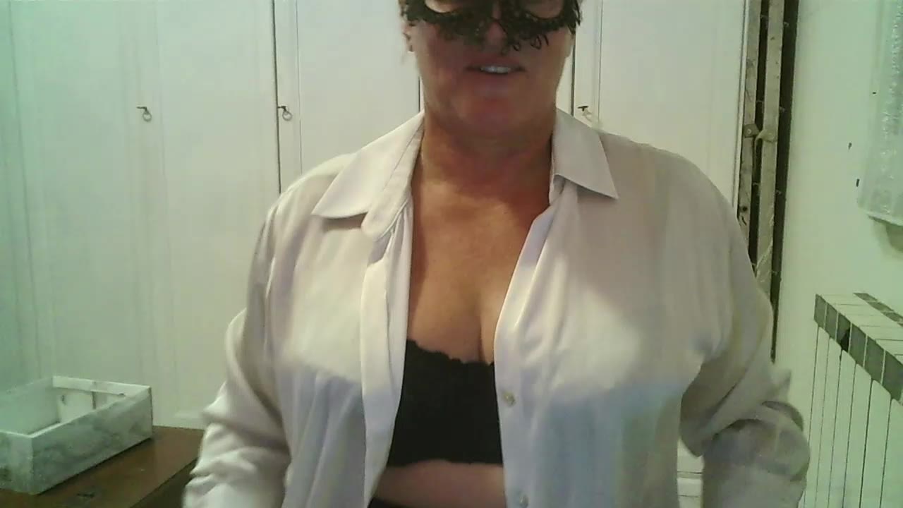 La tua schiava - clip cu APEREGINA_ model videochat