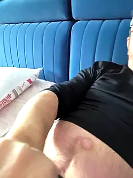 [20 Jan 14:37] Public Show — filmik Axer1960, modela(-lki) na kamerkach