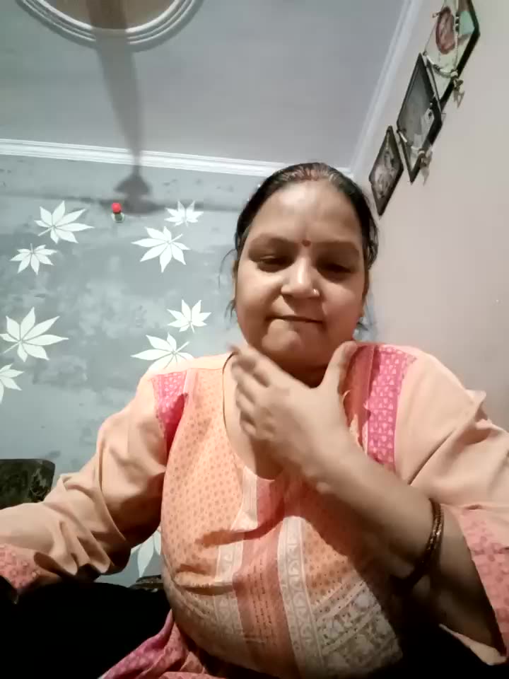 [15 Oct 20:51] Private Show - فيديو من Kavya_kapoor موديل الكام