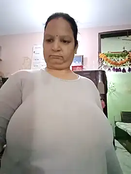 [19 Nov 20:12] Private Show - فيديو من Kavya_kapoor موديل الكام