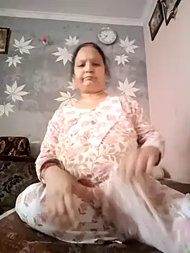 [8 Dec 09:36] Private Show - فيديو من Kavya_kapoor موديل الكام