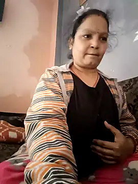 [31 Dec 09:41] Private Show - فيديو من Kavya_kapoor موديل الكام