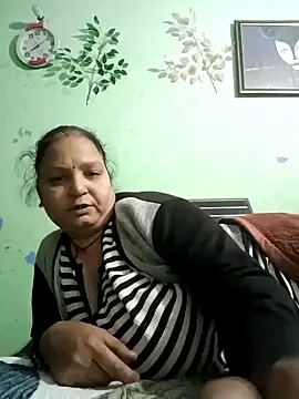 [19 Jan 19:43] Private Show - فيديو من Kavya_kapoor موديل الكام