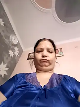 [18 Aug 07:54] Private Show - فيديو من Kavya_kapoor موديل الكام