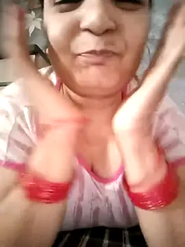 [16 Oct 10:05] Private Show - فيديو من Kavya_kapoor موديل الكام