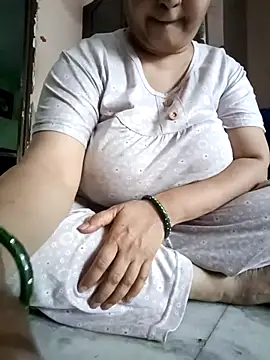 [12 Mar 10:41] Private Show - فيديو من Kavya_kapoor موديل الكام