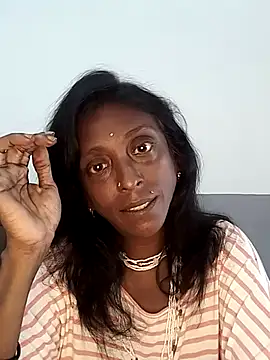 Public Show with @Cgme 👑 - فيديو من mamakarma1403 موديل الكام