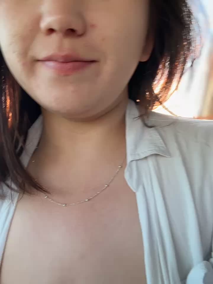 Squirt in car - video di JoyFulLicss modella di cam