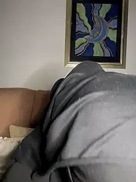 Play you delicius Dick - video by Zeynep-Lahsen cam model