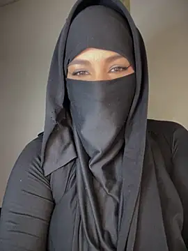 show boobs - video by Zeynep-Lahsen cam model