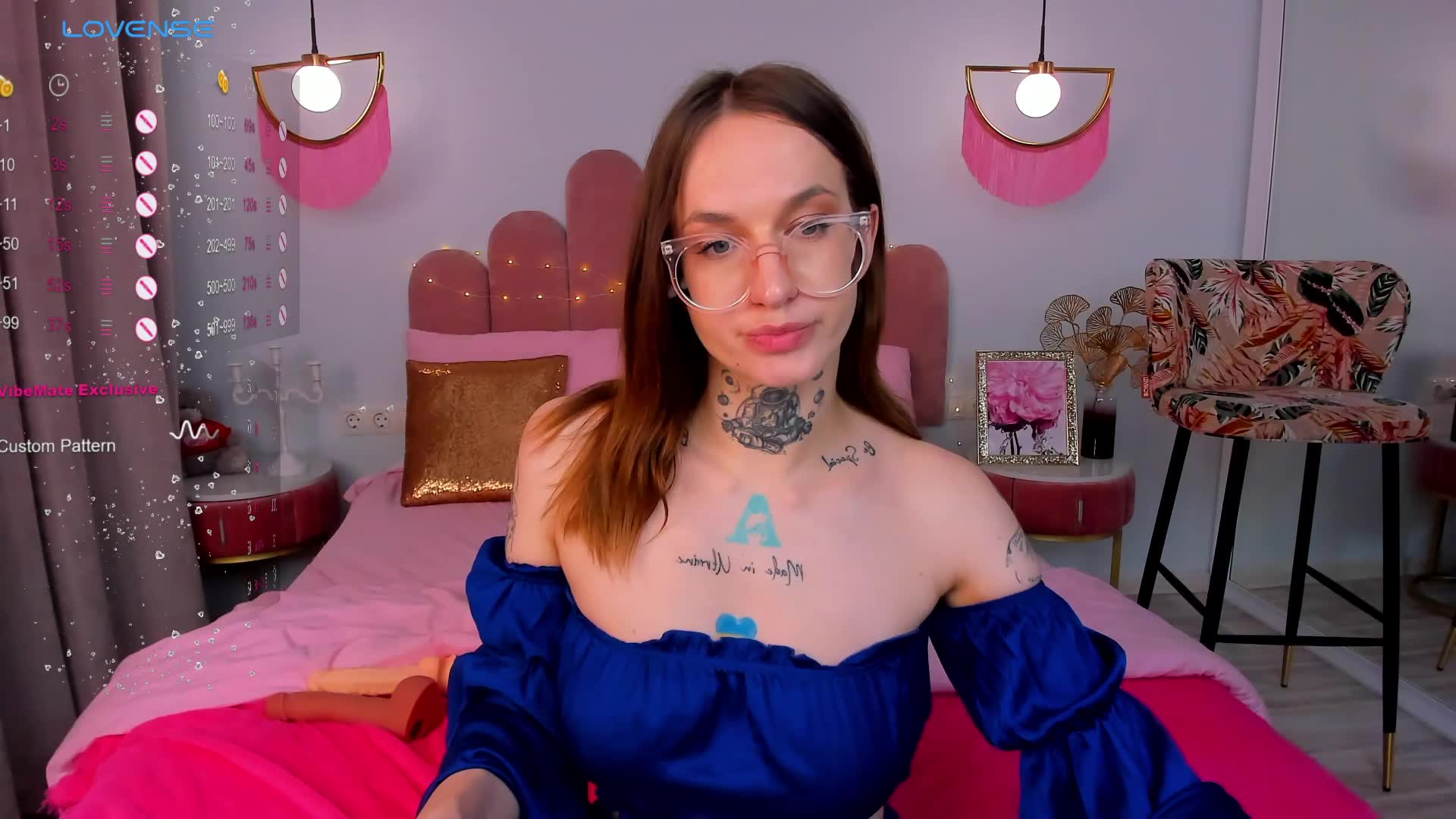 pvt show: oil feet / full naked / fingering pussy