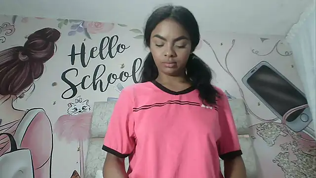 posing for you - vídeo de la modelo de cam KOURTNEY--