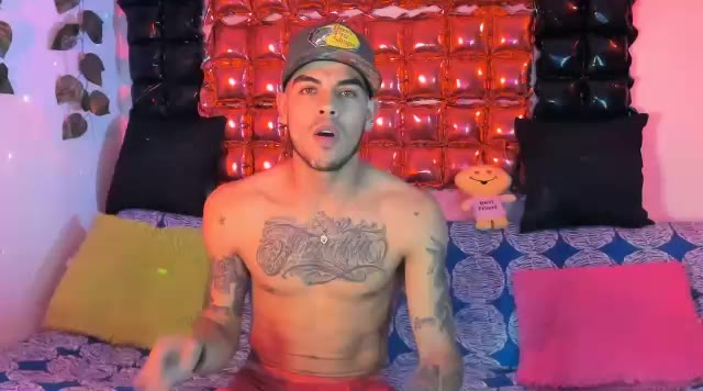 show hot - vídeo de la modelo de cam mikee_scooth