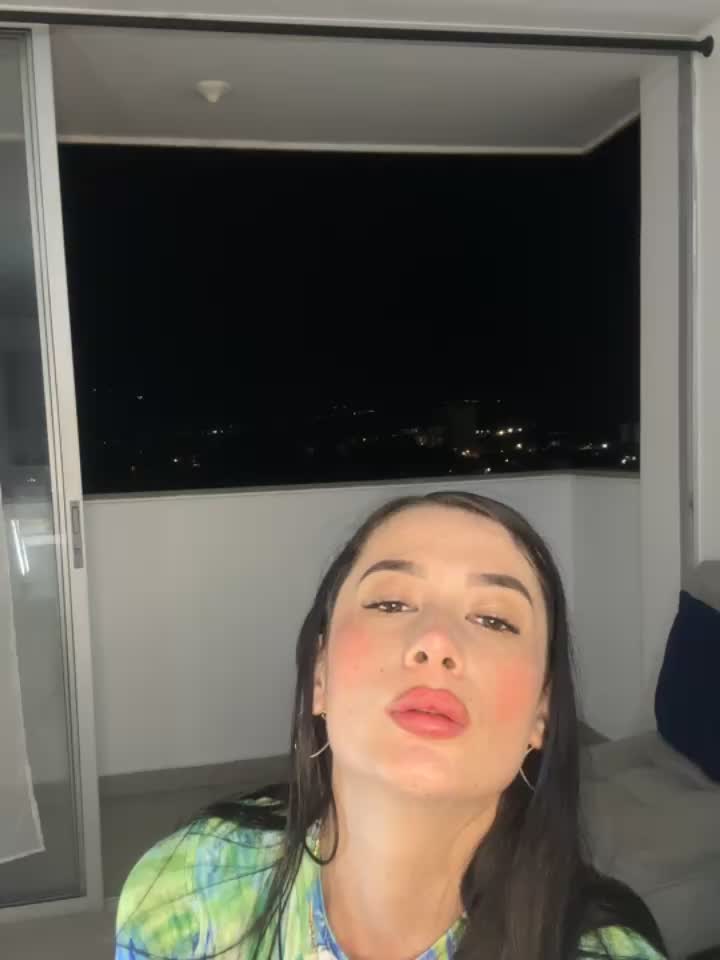 Fuck me in my living room with heels on 🥵 – video af Libia_James cam-model