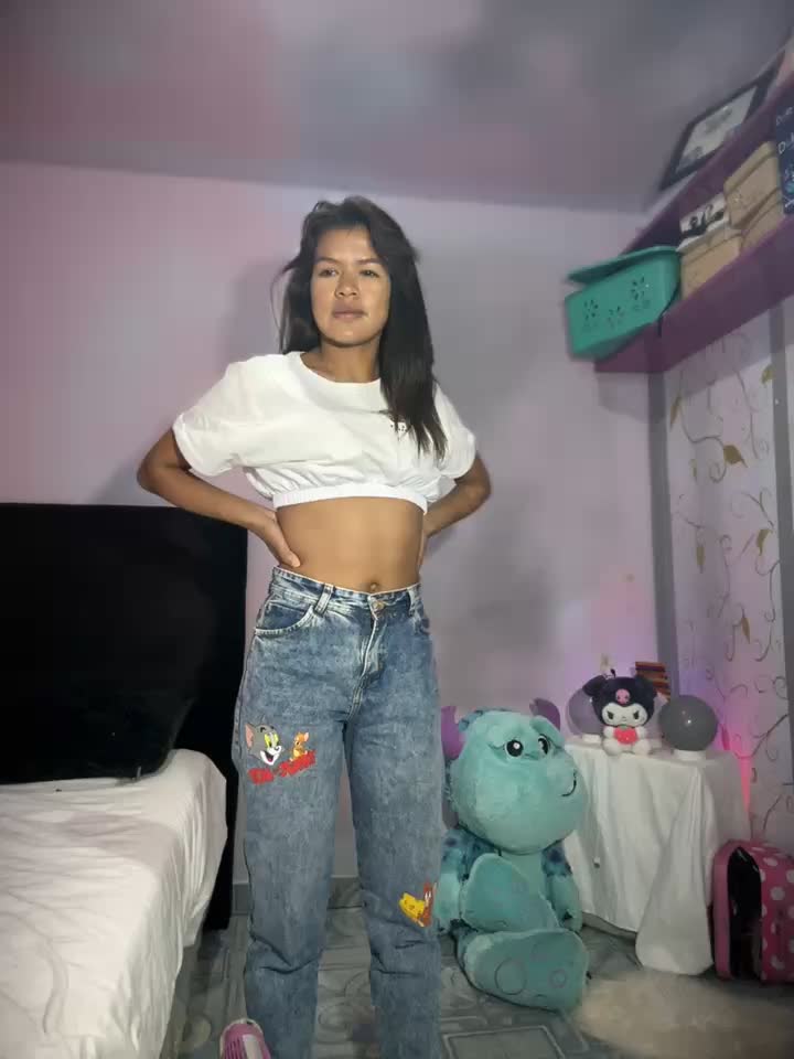 show streapteas + tour body naked + show masturbation - video by meganthompsonn22 cam model