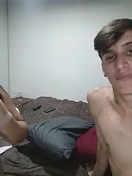 Fucking and cumshots on the face - video od modelky/modela Milfvalesk