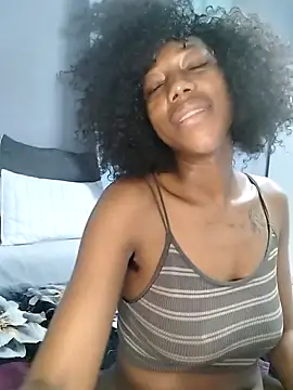 [18 Dec 15:31] Private Show - video di Sweet_nicole98 modella di cam