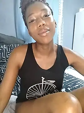 [29 Dec 08:43] Private Show-FINGER PUSSY HARD & SQUIRT - video di Sweet_nicole98 modella di cam