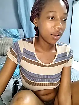 [1 Jan 20:49] Private Show - video di Sweet_nicole98 modella di cam