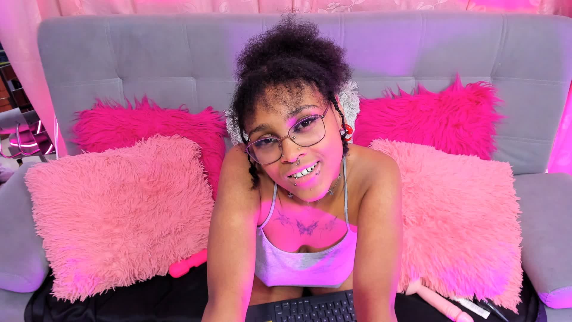 💕 - วิดีโอโดย Elith_noa โมเดลแคม