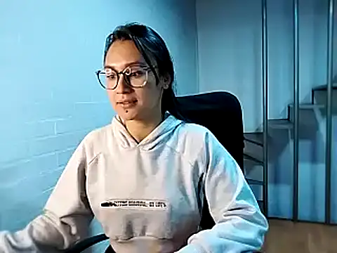 show bobbies + show masturbation + show where you will have control of me - video by Jessie_Desire cam model