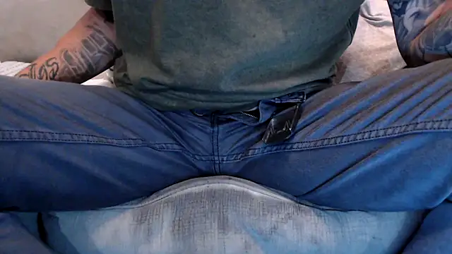 [24 Jul 06:37] Spy Show - video by JohnnyKorrupt_ cam model