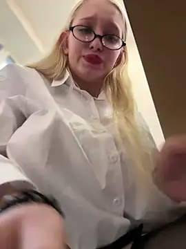 ANAL PLUG + CUM SHOW IN OFFICE 💦💦💦 - video by Milkyy_wway cam model