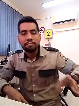 [2 Jan 16:15] Private Show－カメラキャストのEnriquePersian197の動画