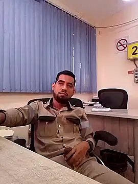 [16 Jan 09:30] Private Show－カメラキャストのEnriquePersian197の動画