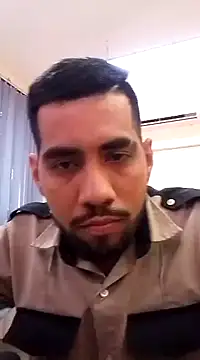 [16 Jan 15:37] Private Show－カメラキャストのEnriquePersian197の動画