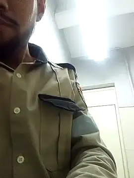 [17 Jan 19:51] Private Show－カメラキャストのEnriquePersian197の動画