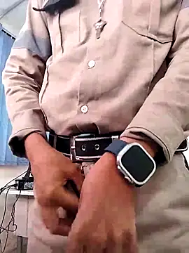 [19 Jun 09:33] Private Show - video by EnriquePersian197 cam model