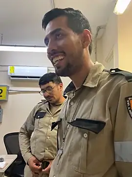 [7 Aug 20:22] Private Show Edwin and Enrique－カメラキャストのEnriquePersian197の動画