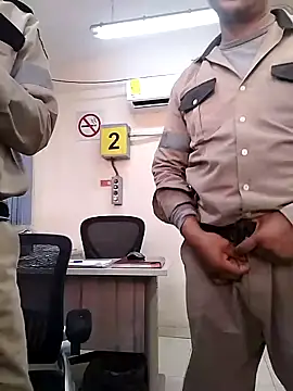 [11 Aug 17:34] Private Show Edwin And Enrique - video by EnriquePersian197 cam model