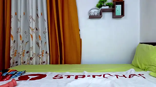 Anal show and dildo play – video modela na kameri Sl_nishi