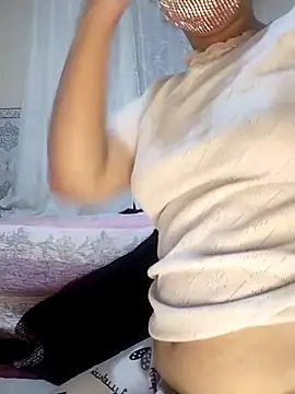 طيزي مولع ass verry hoot🍑🍑🔥 - فيديو من _Zinaa موديل الكام