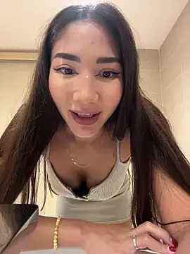 Cum in mouth Stranger Men’s Toilet Outdoor show a lot sperm - Video von lean_lie8 Cam-Model