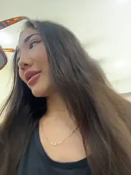 Blowjob with glasses 👓 hot Asian girl - clip cu lean_lie8 model videochat