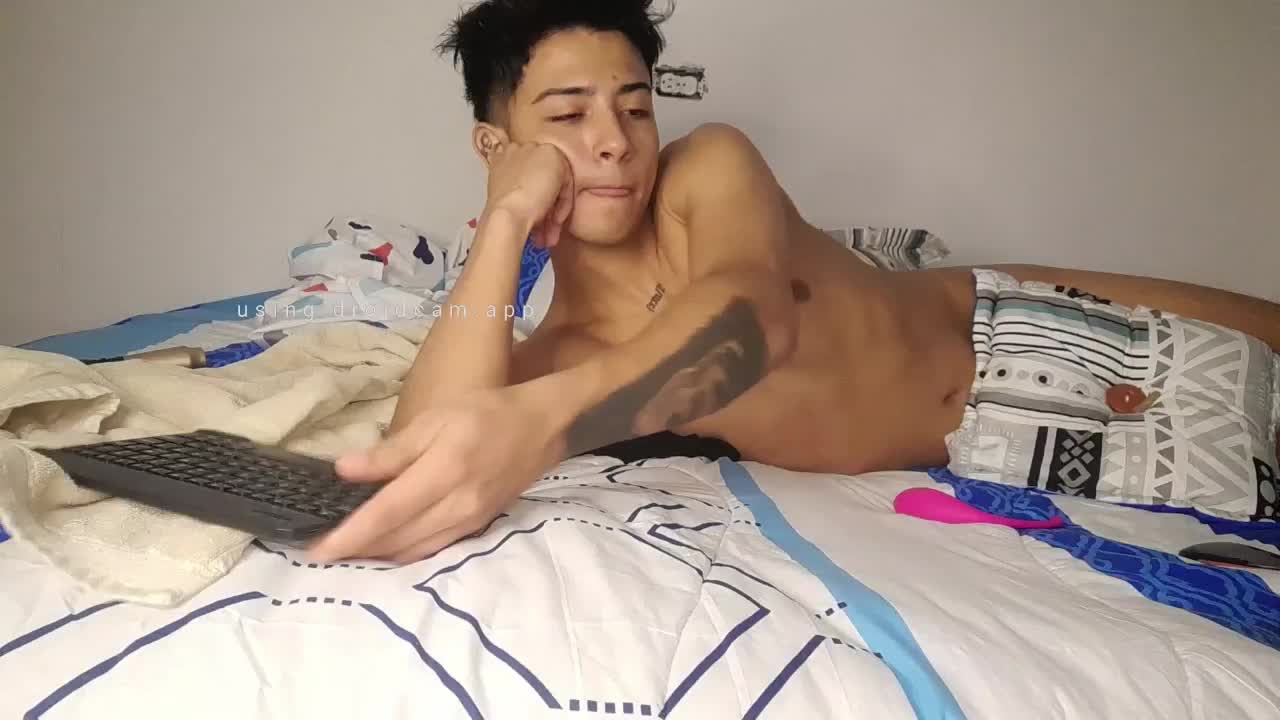 🫨 FUCKING THE BED 🫨