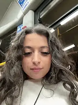 naked in the bus pussy play