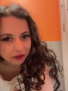 sexy lesbian show with stranger - video by Lina_twin cam model