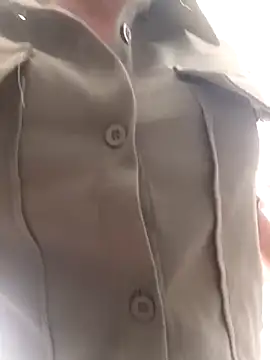 Playing in public - video by BlairSamy cam model