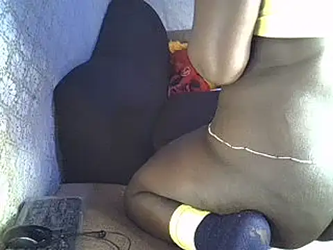 [5 May 03:39] Private Show - video av Soft_gal12 cam-modell