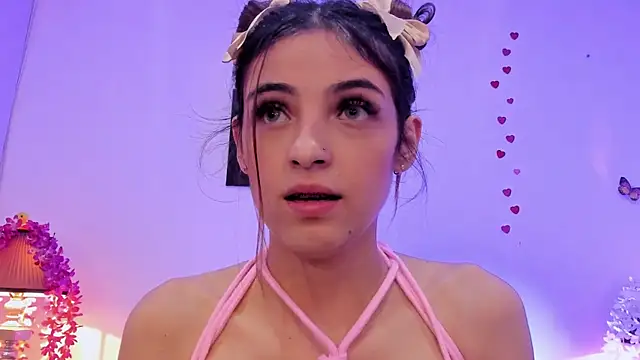 fingering pussy close - video by sofiarouge cam model