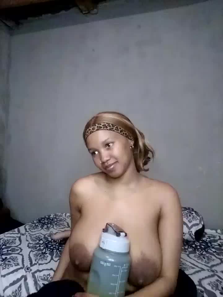 [16 Jul 23:42] Private Show - vídeo de Sego_TeeTee modelo de câmara