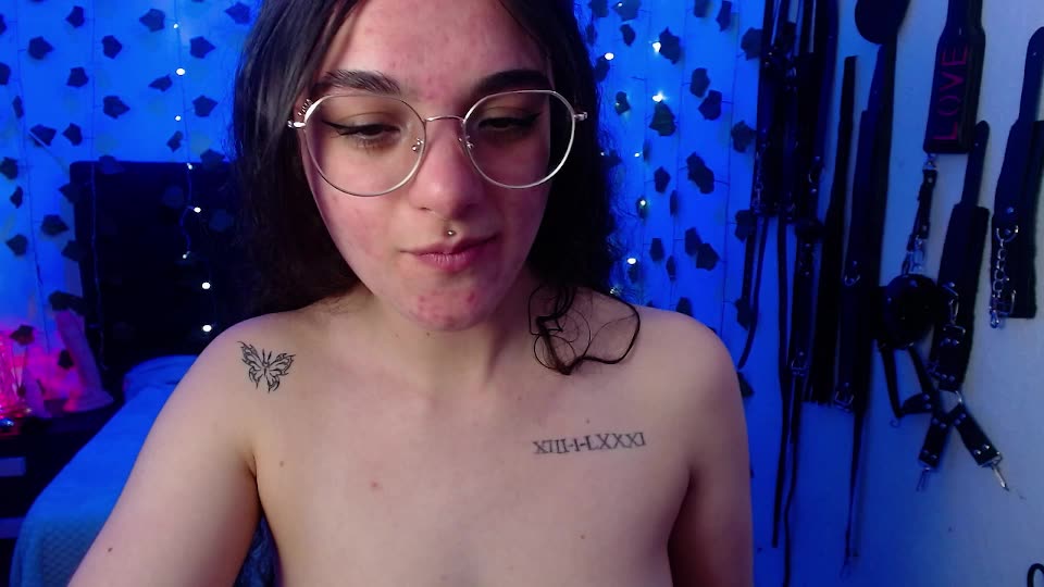 Armpit fetish, deep throat and masturbation.